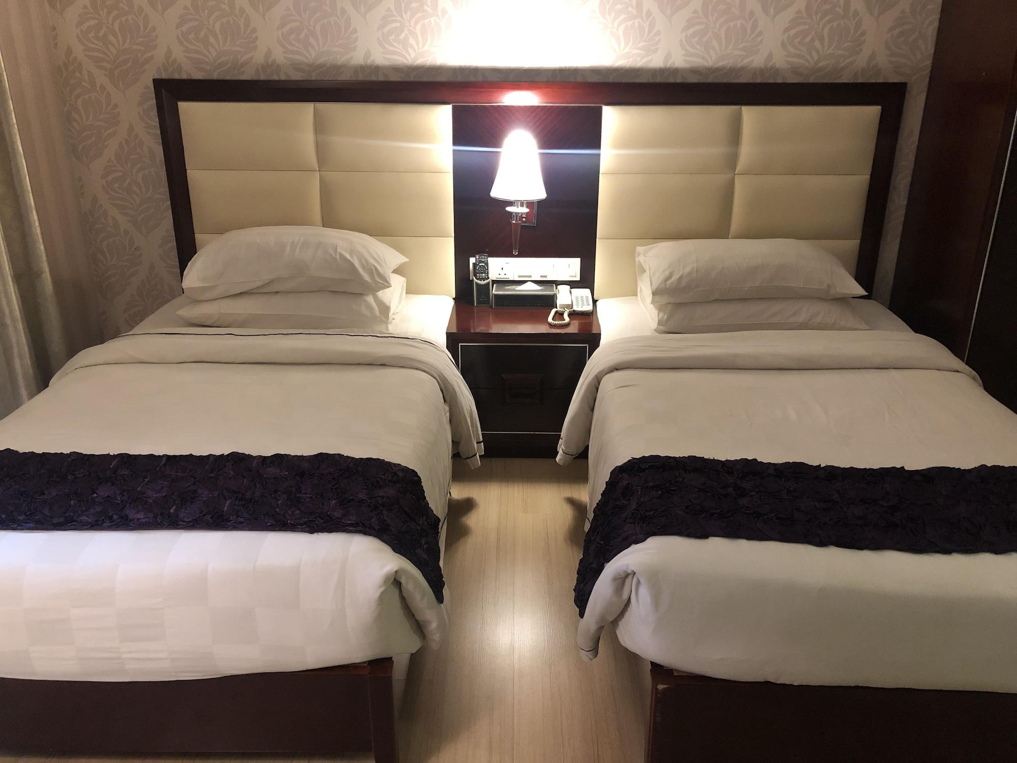 Pariss Hotel Johor Bahru Buitenkant foto