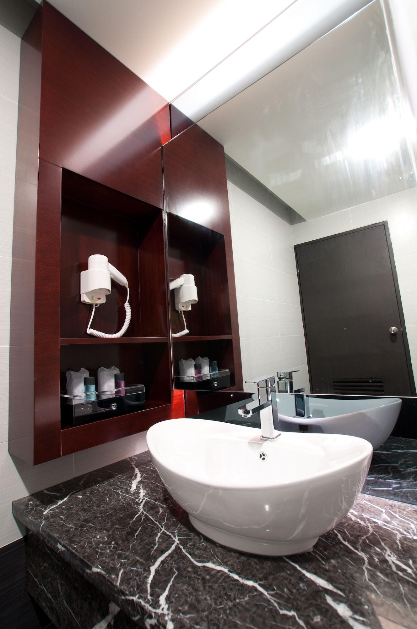Pariss Hotel Johor Bahru Buitenkant foto