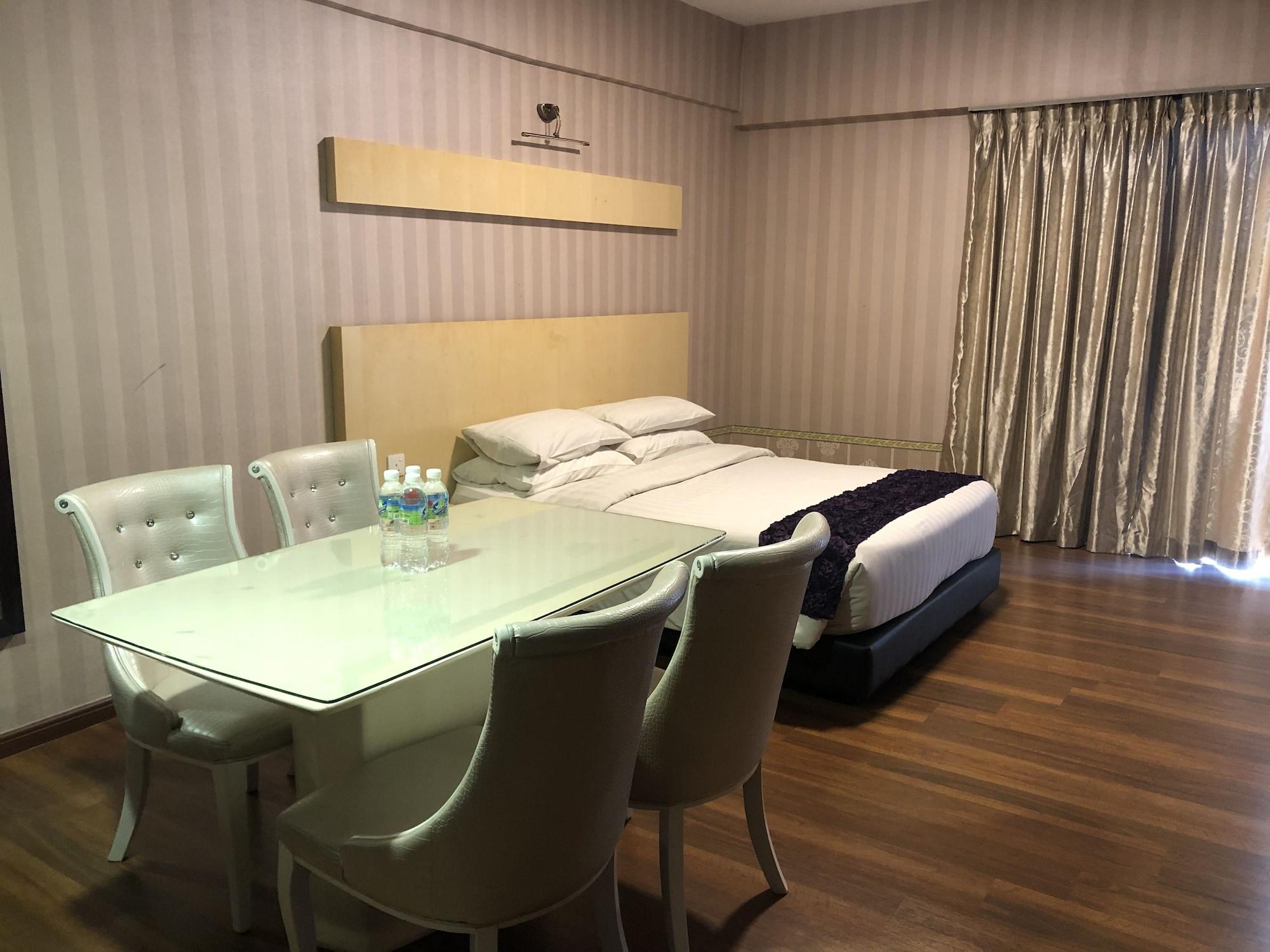 Pariss Hotel Johor Bahru Buitenkant foto