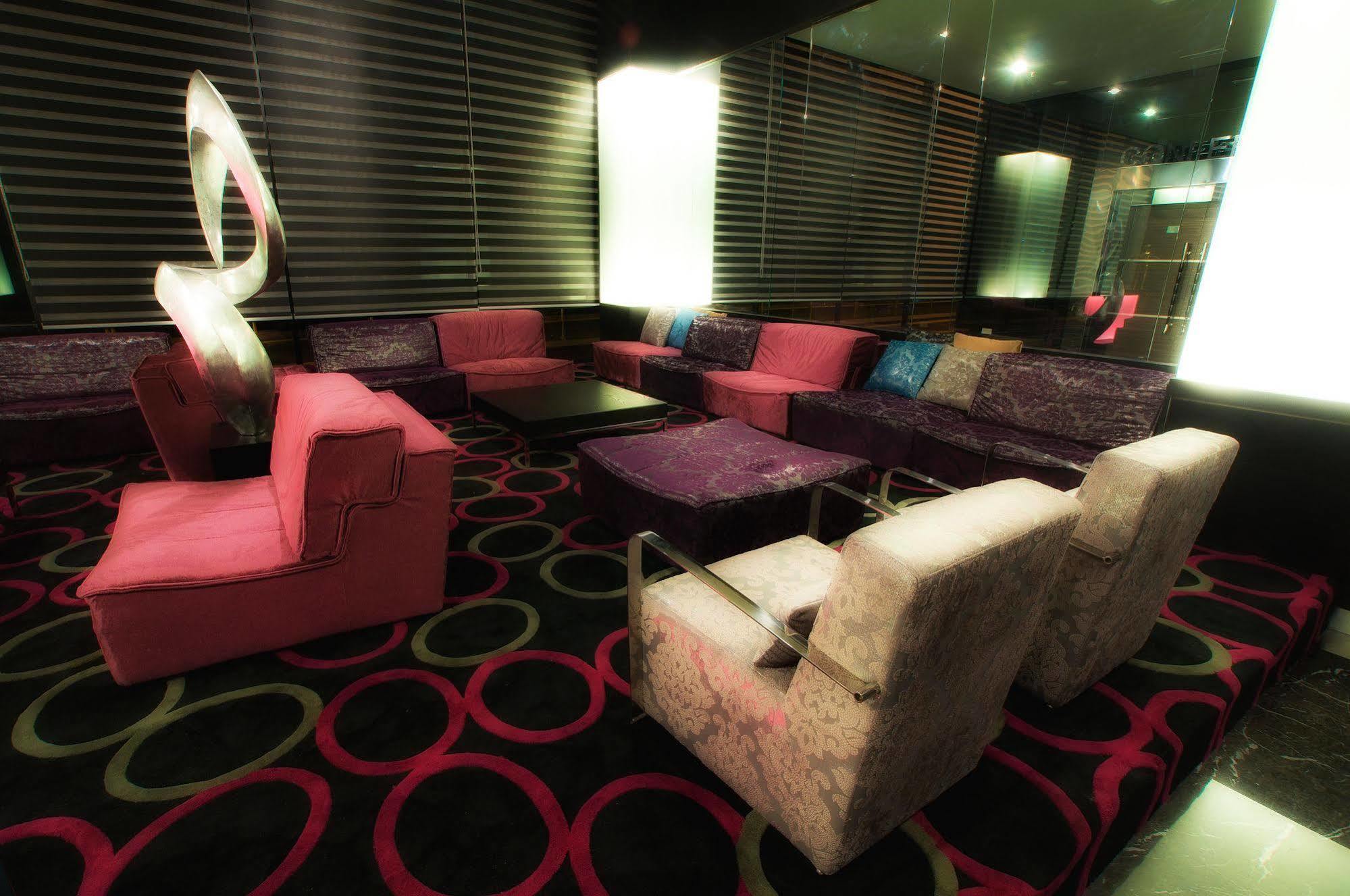 Pariss Hotel Johor Bahru Buitenkant foto