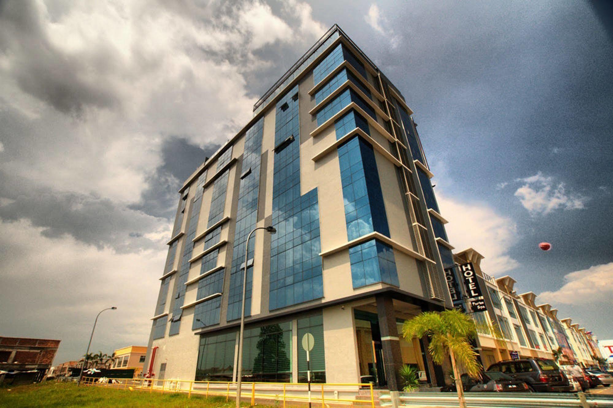 Pariss Hotel Johor Bahru Buitenkant foto