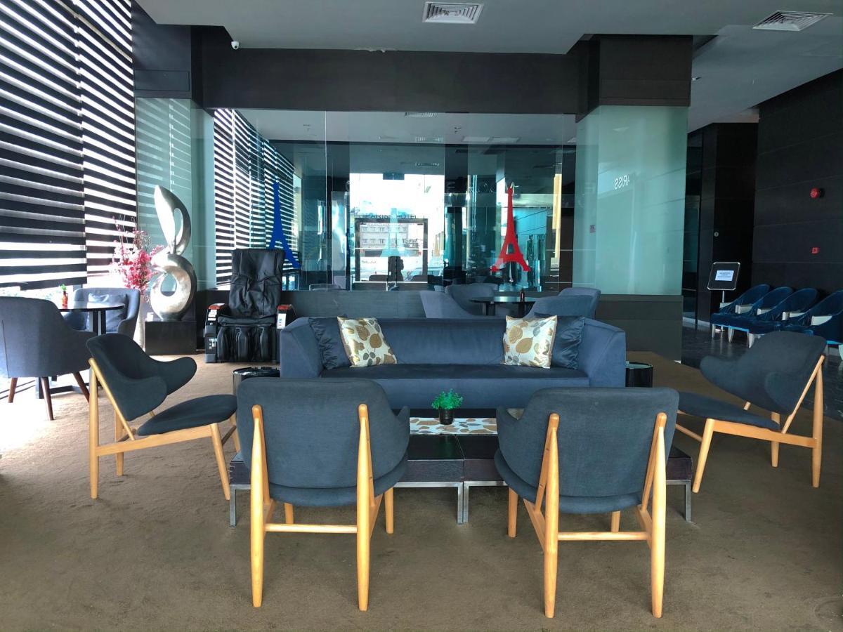 Pariss Hotel Johor Bahru Buitenkant foto